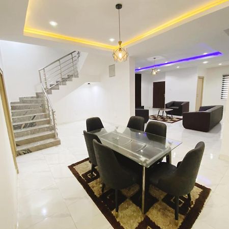 4-Bedroom Apartment Абуджа Экстерьер фото